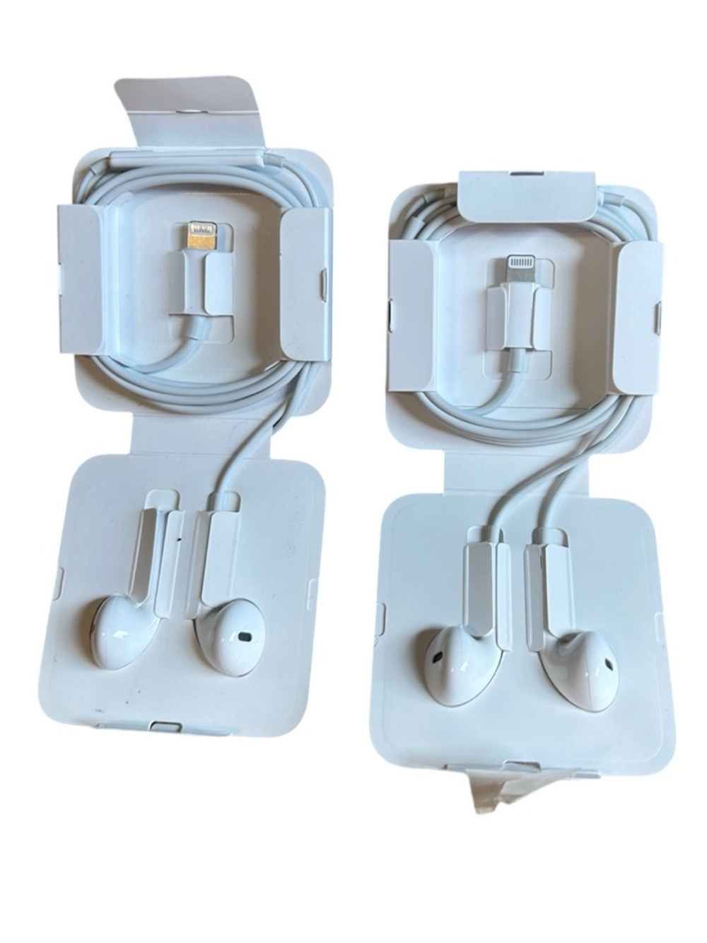 Apple EarPods Lightning + MagSafe 2 Charger A1436 & Adapter OEM Bundle - Picture 5 of 12